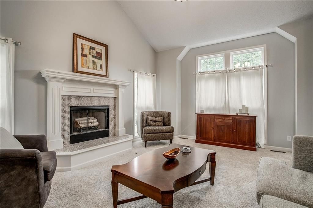 Photo 5 of 36 - 16403 W 156th Terrace