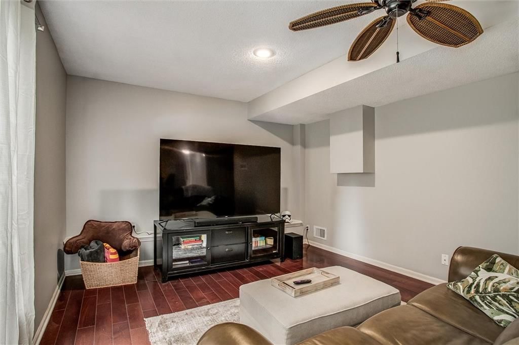 Photo 18 of 36 - 16403 W 156th Terrace