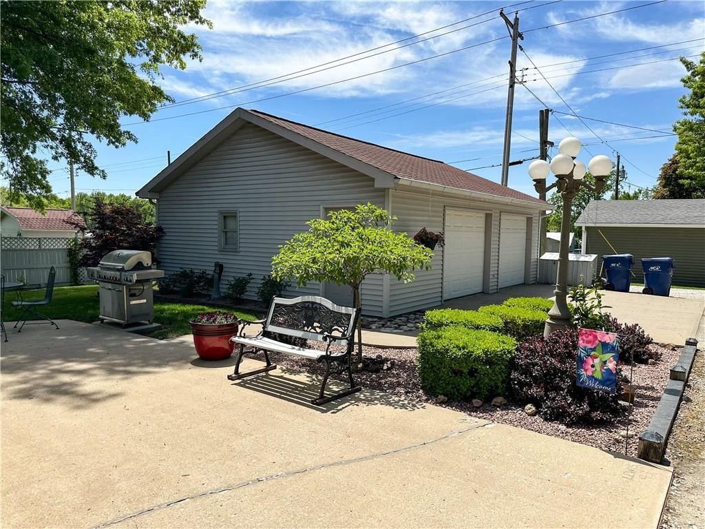 713 Brookfield Avenue — photo 4