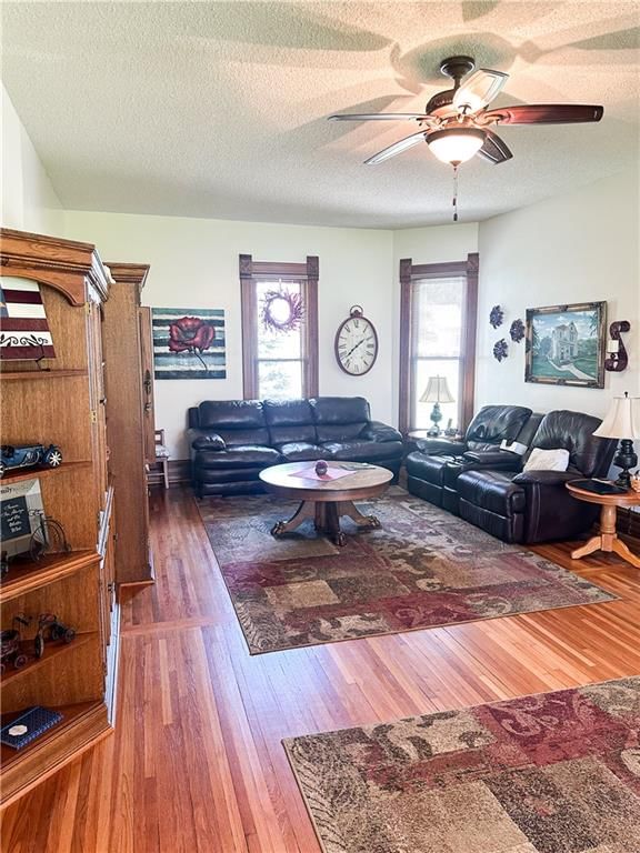 713 Brookfield Avenue — photo 8