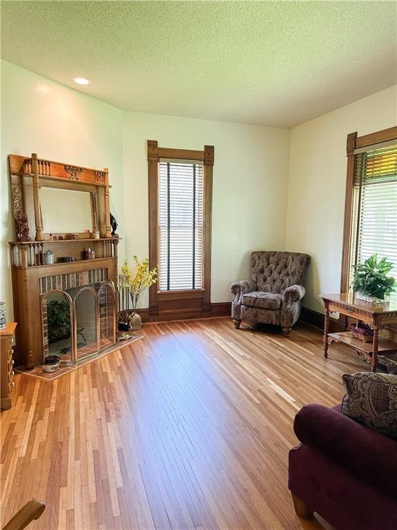 713 Brookfield Avenue — photo 10