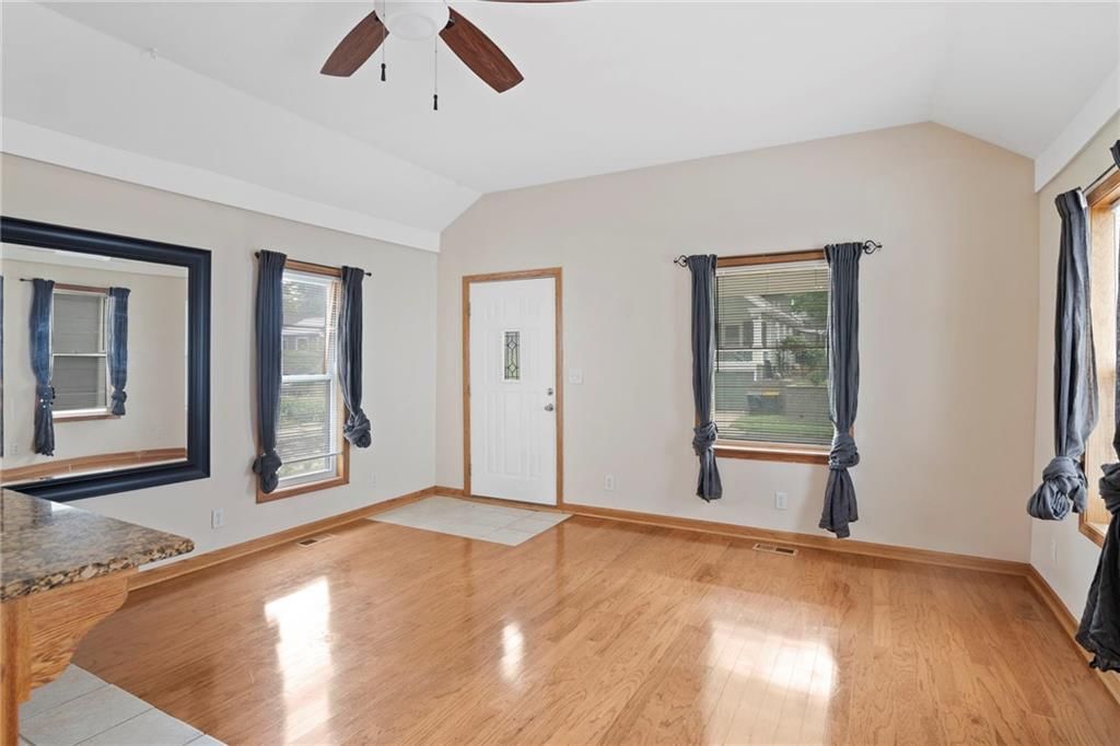 4408 State Line Road — photo 4