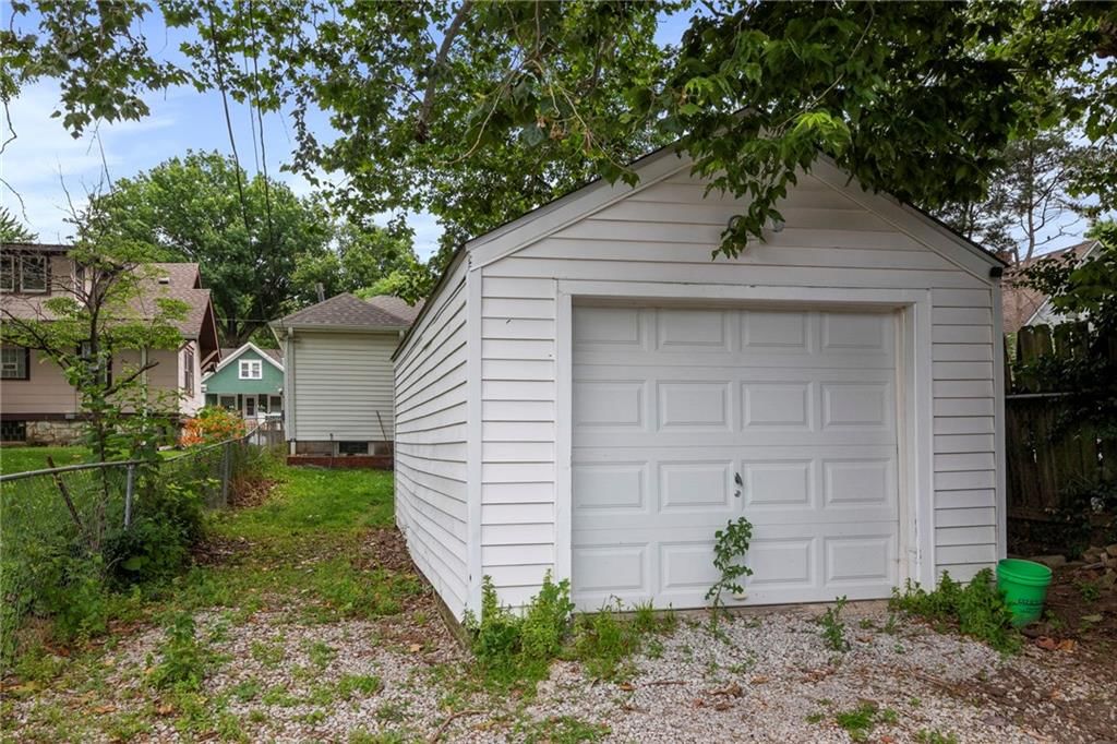 4408 State Line Road — photo 18