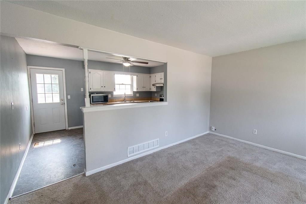Photo 8 of 26 - 16400 W 123rd Street