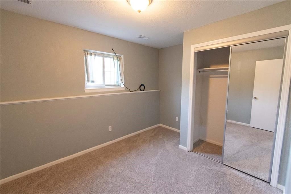 Photo 22 of 26 - 16400 W 123rd Street