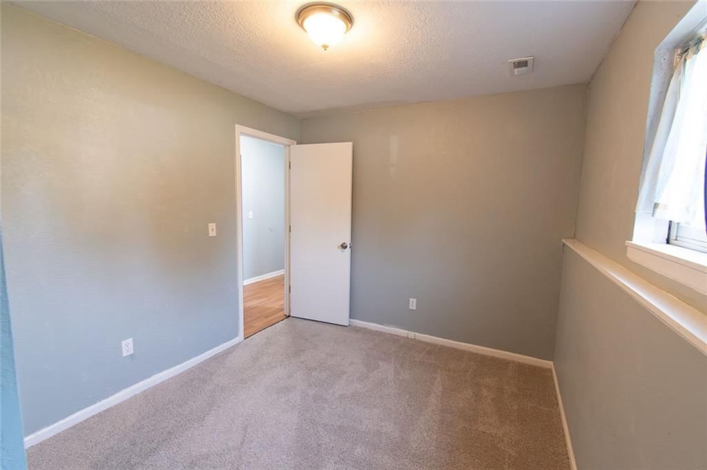 Photo 23 of 26 - 16400 W 123rd Street