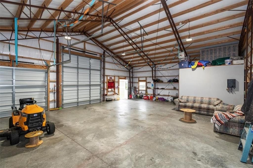 Photo 21 of 29 - 24910 S Oak Avenue