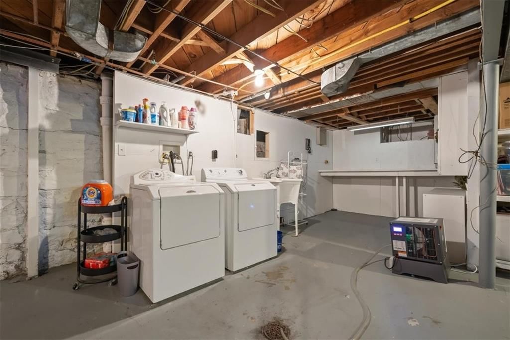Photo 26 of 27 - 5207 W 76th Street
