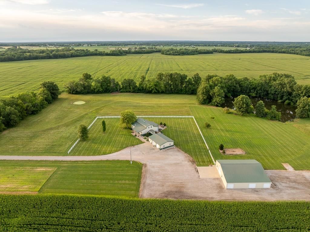 520 NE 15504 County Road — photo 6