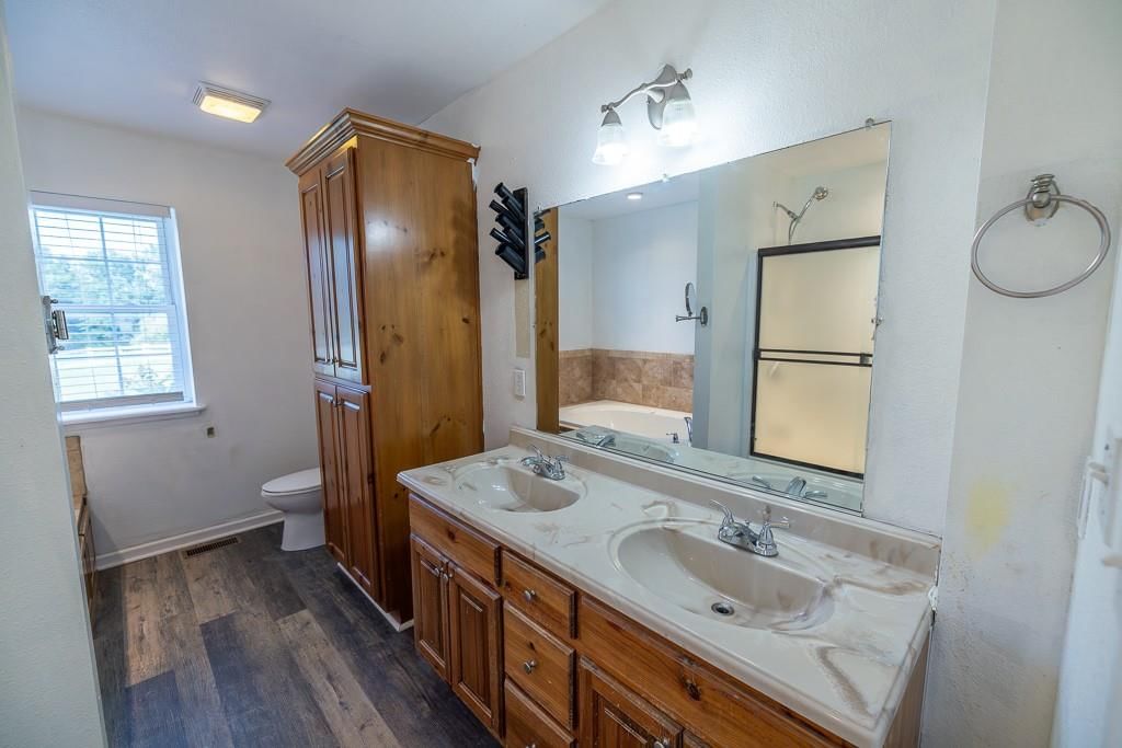 520 NE 15504 County Road — photo 44