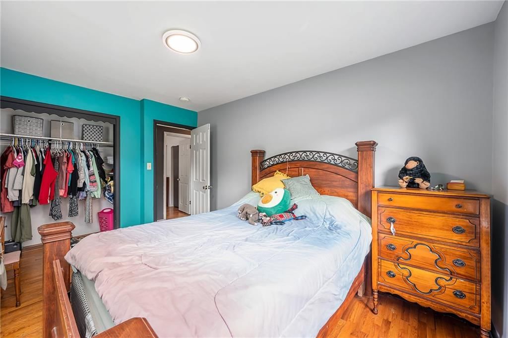 Photo 16 of 38 - 3205 Doniphan Avenue