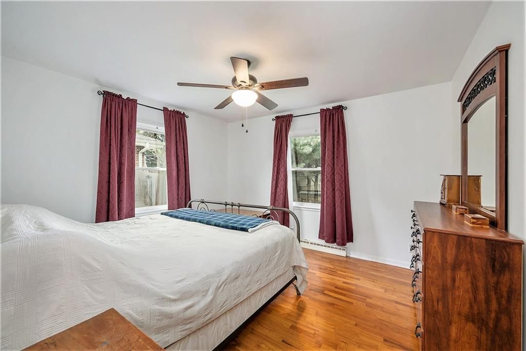Photo 18 of 38 - 3205 Doniphan Avenue