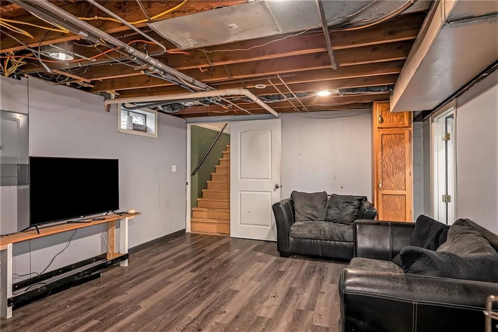 Photo 27 of 38 - 3205 Doniphan Avenue