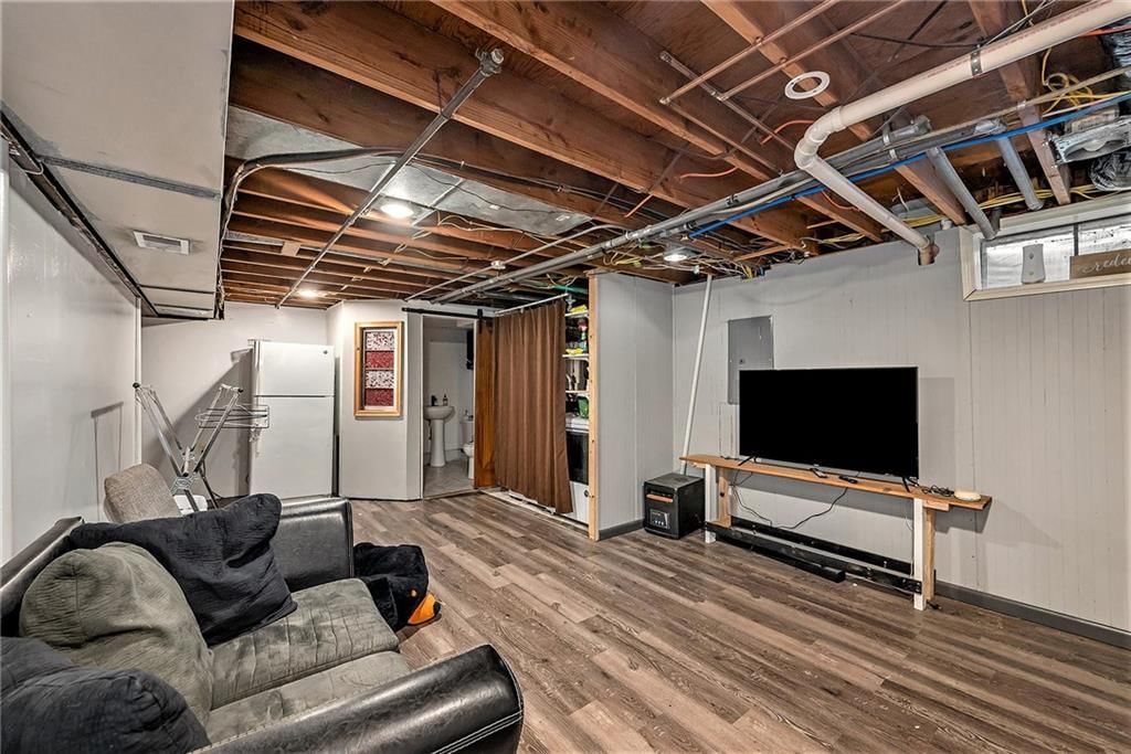 Photo 29 of 38 - 3205 Doniphan Avenue