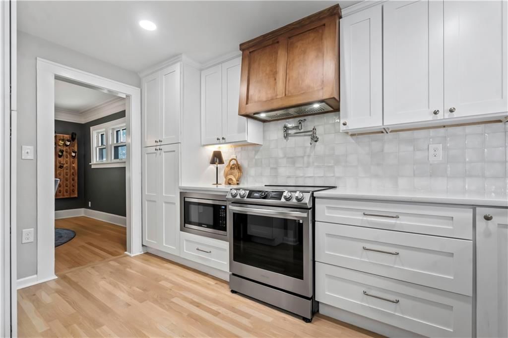 Photo 20 of 48 - 16 W 69th Street