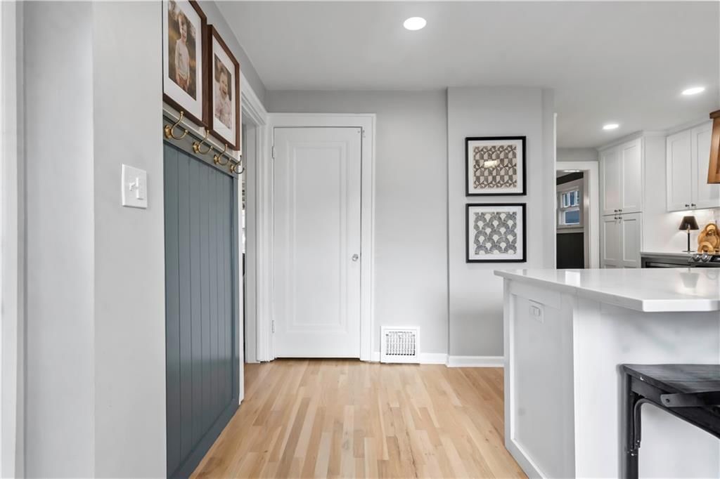 Photo 23 of 48 - 16 W 69th Street