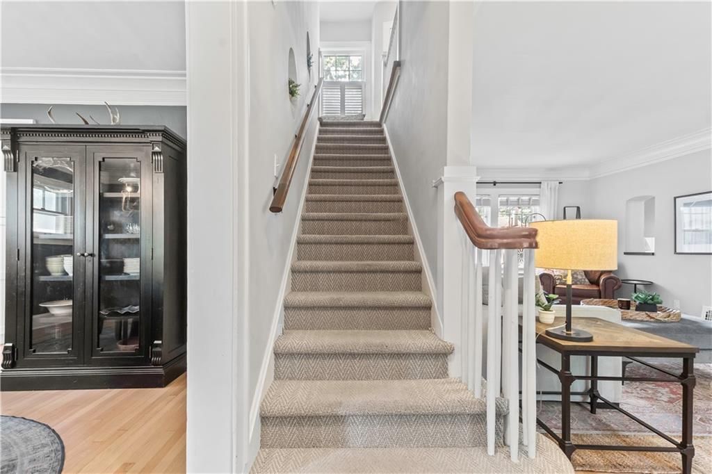 Photo 28 of 48 - 16 W 69th Street