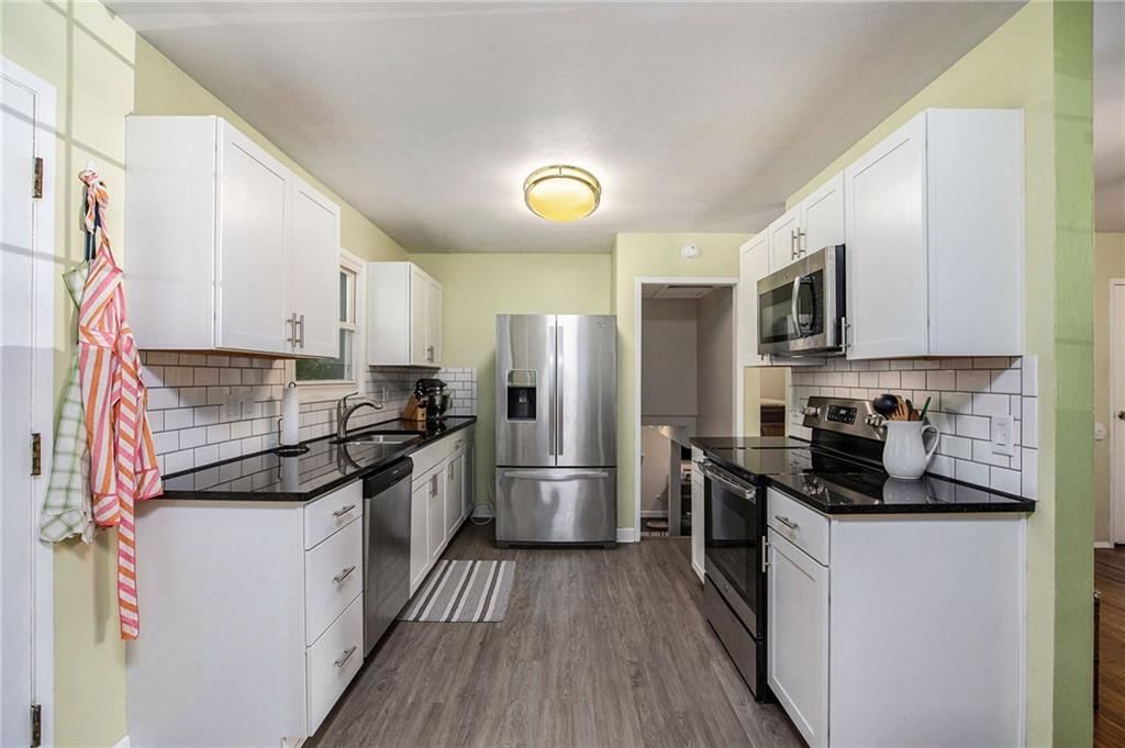 8156 NE San Rafael Drive — photo 4