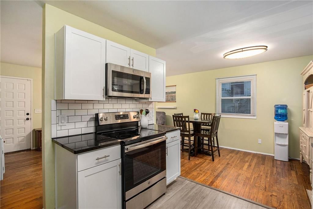 8156 NE San Rafael Drive — photo 5