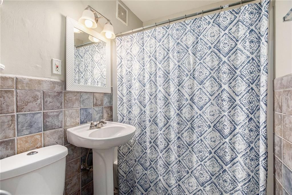 8156 NE San Rafael Drive — photo 13