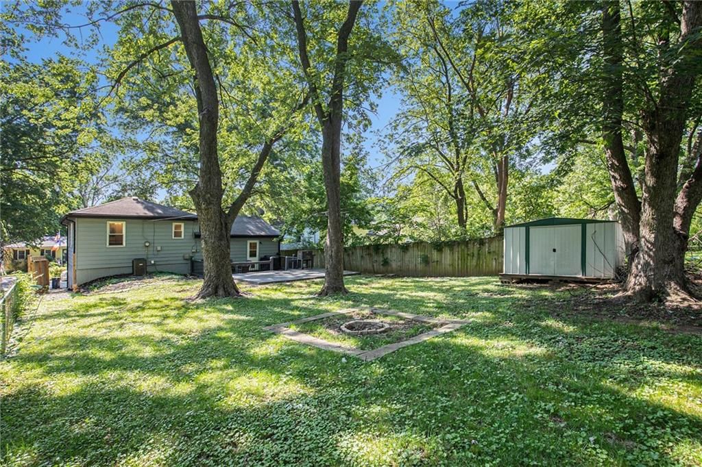 8156 NE San Rafael Drive — photo 23
