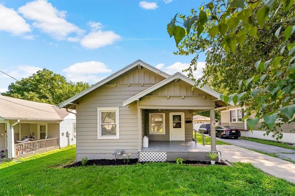 1410 W College Street — photo 1