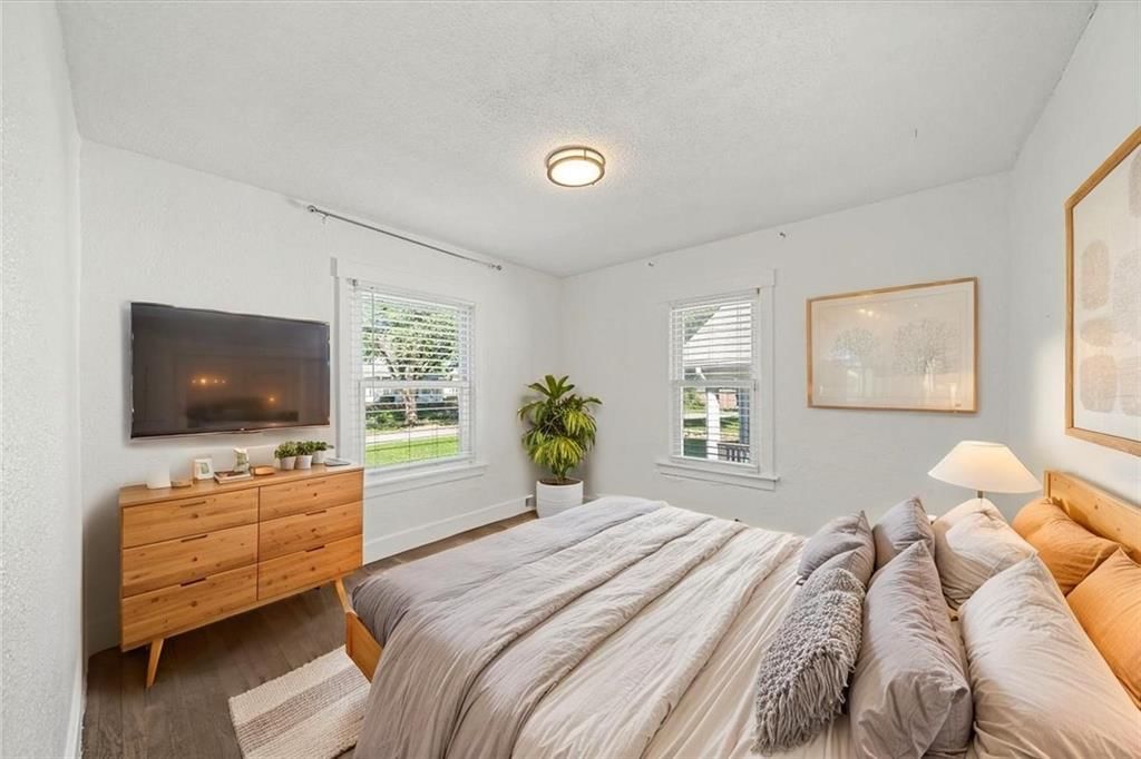 1410 W College Street — photo 14