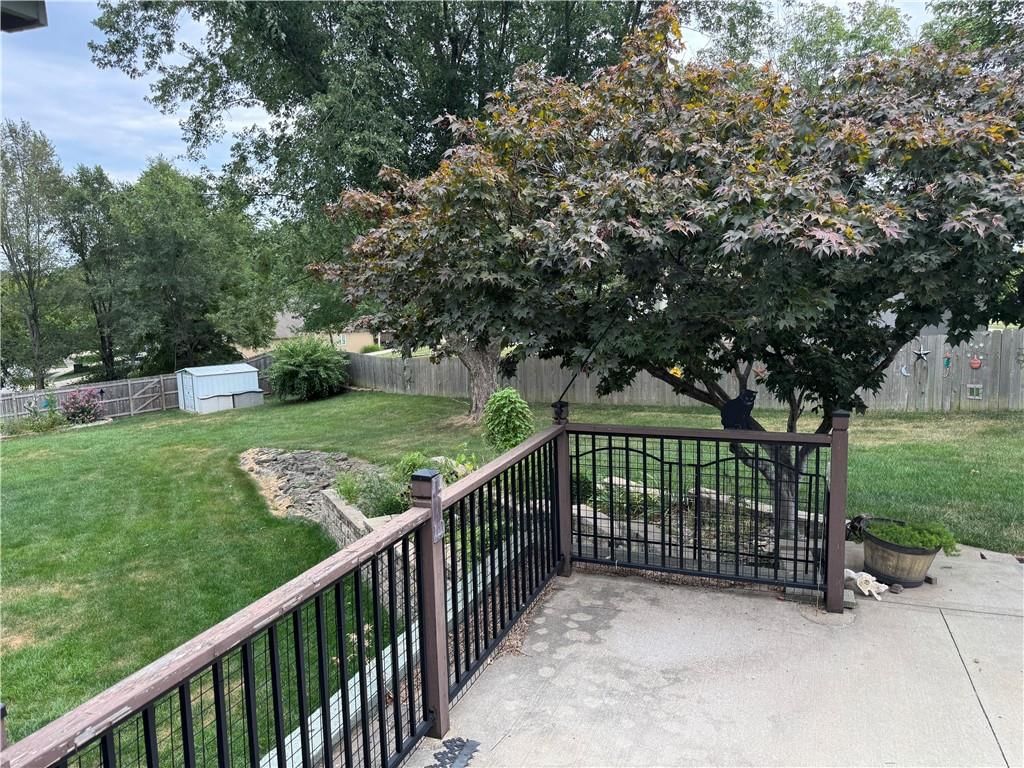 Photo 8 of 40 - 4401 NW 65th Court