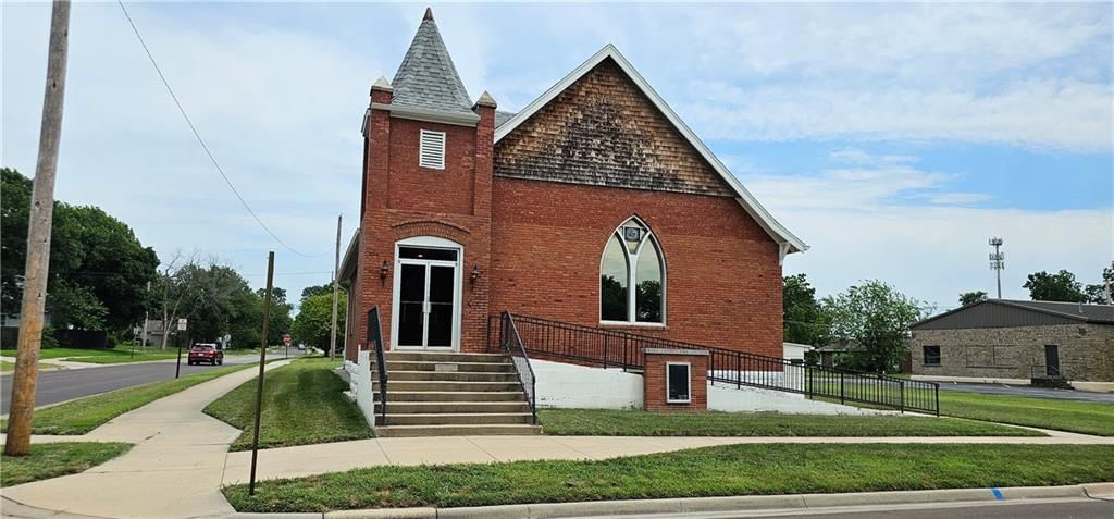 523 N Buckeye Street — photo 2