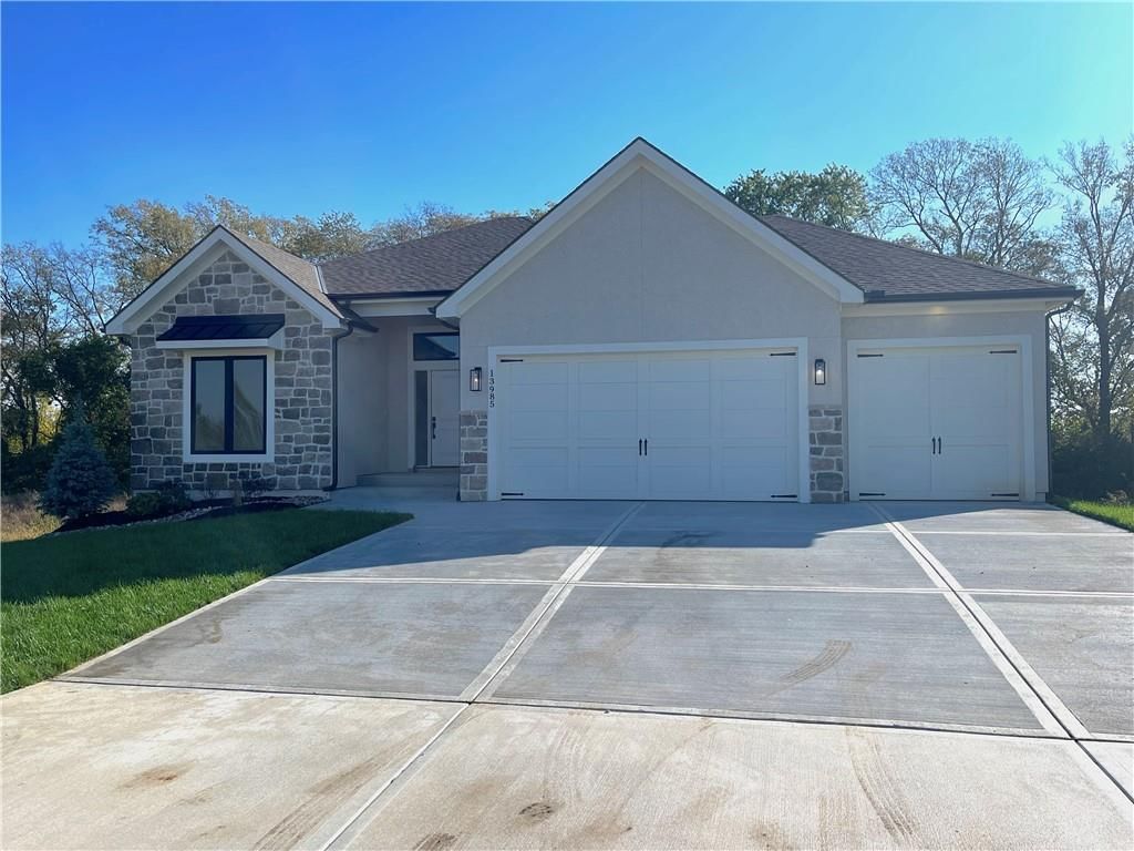 13985 Landon Street, Olathe, KS