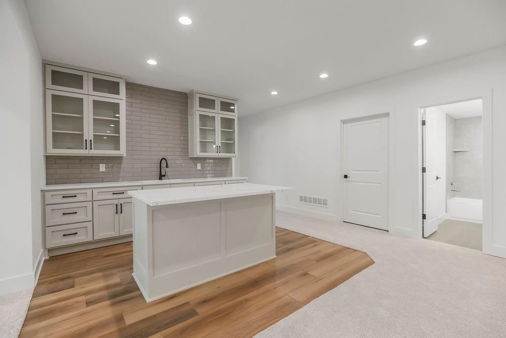13985 Landon Street — photo 36