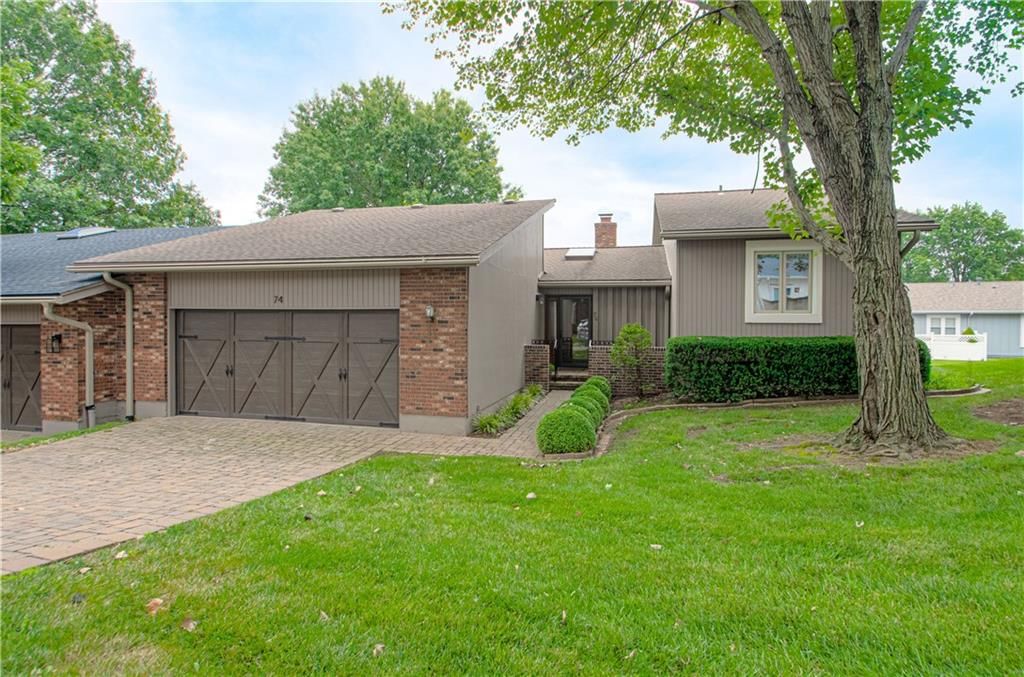 74 Woodbridge Lane, Kansas City, MO