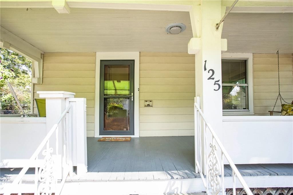 125 N Leonard Street — photo 7