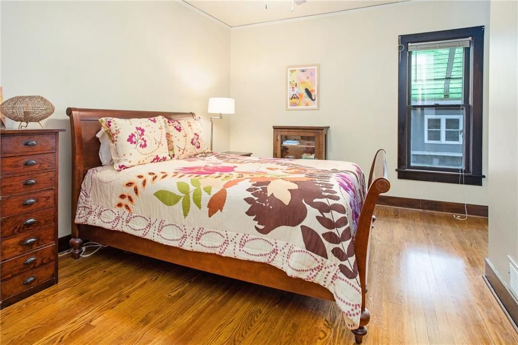 125 N Leonard Street — photo 17