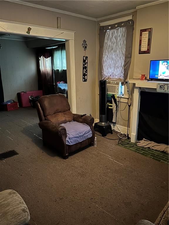 Photo 5 of 11 - 2021 Spruce Avenue