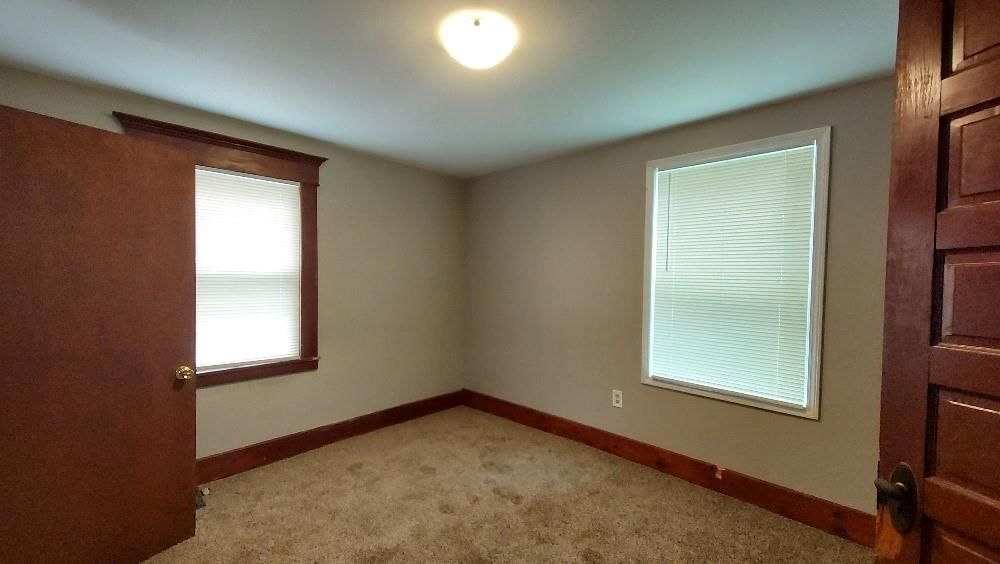 802 W 7th Street — photo 11