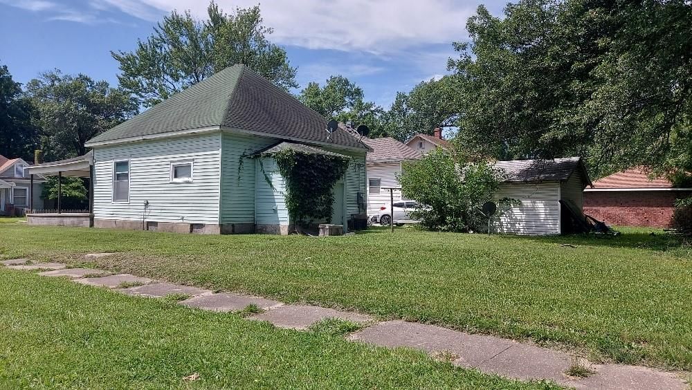 802 W 7th Street — photo 20