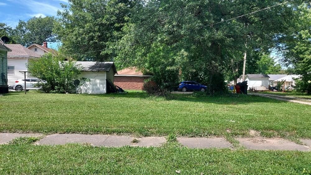 802 W 7th Street — photo 22
