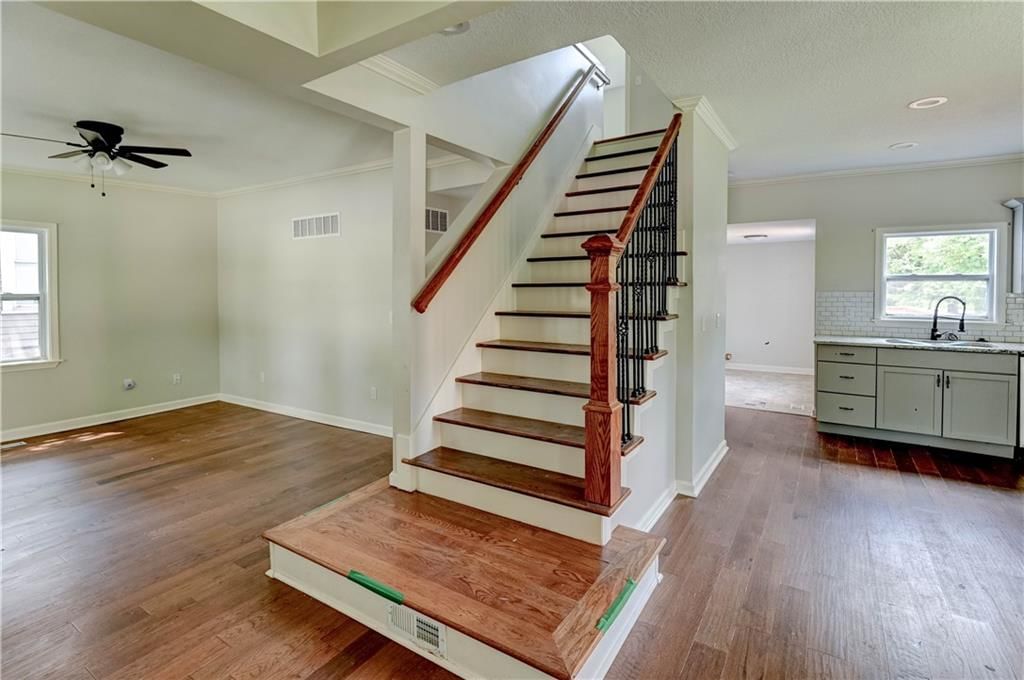 520 Spruce Street — photo 14