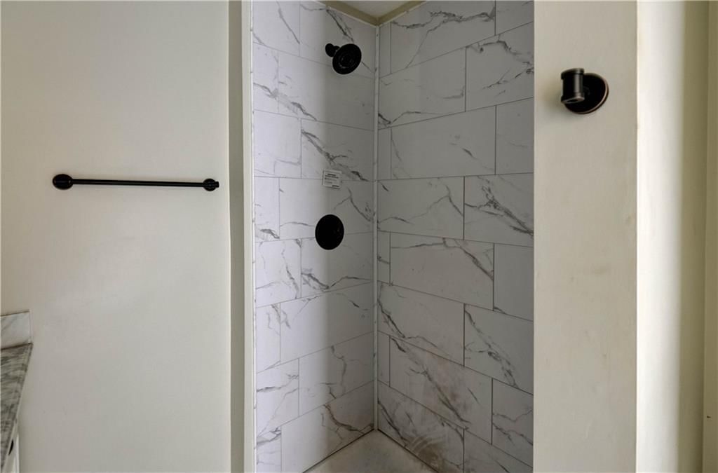 520 Spruce Street — photo 28
