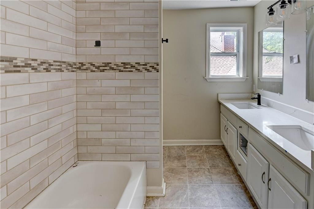 520 Spruce Street — photo 36