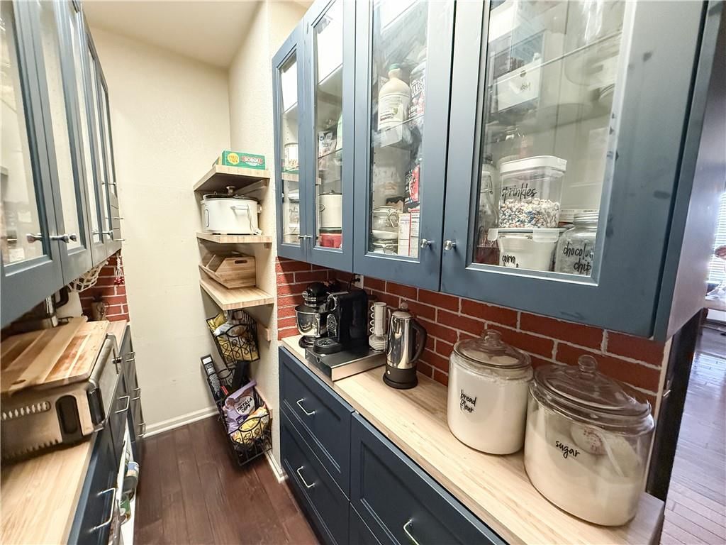 1225 Kingsland Circle — photo 7