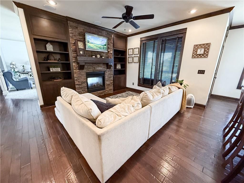 1225 Kingsland Circle — photo 11