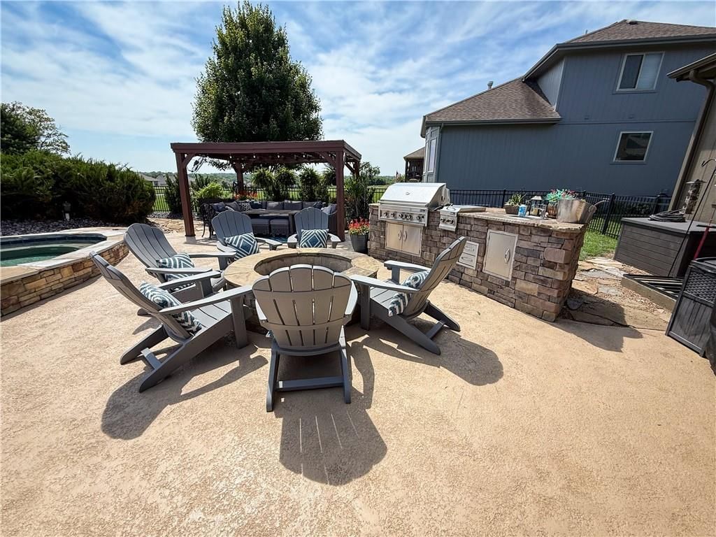 1225 Kingsland Circle — photo 31