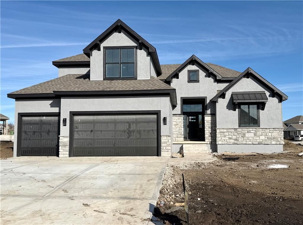 13012 W 174th Place, Overland Park, KS