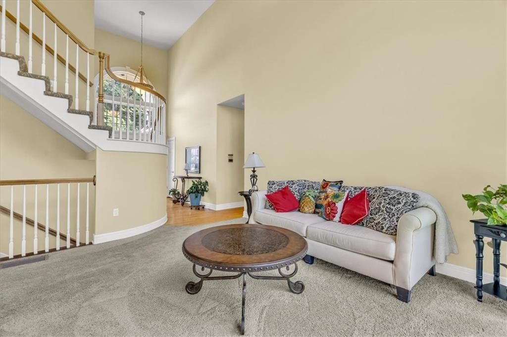 12810 Oakmont Drive — photo 7