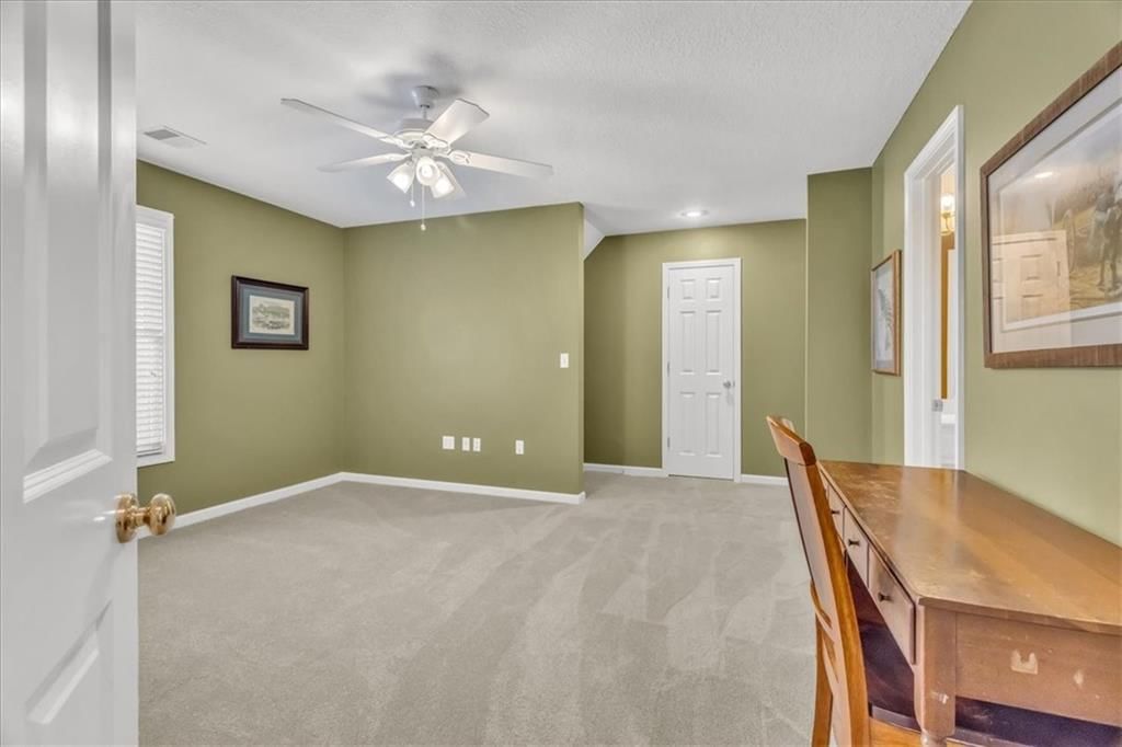 12810 Oakmont Drive — photo 25