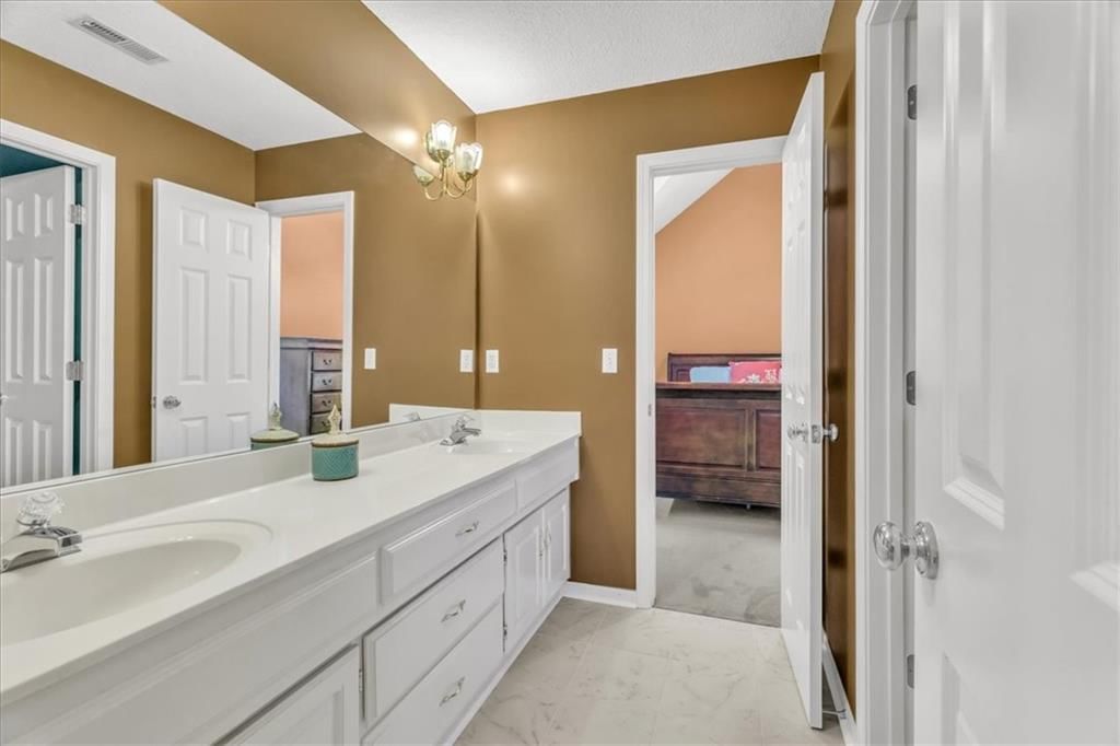 12810 Oakmont Drive — photo 26