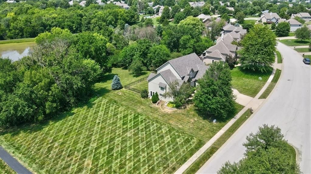 12810 Oakmont Drive — photo 45