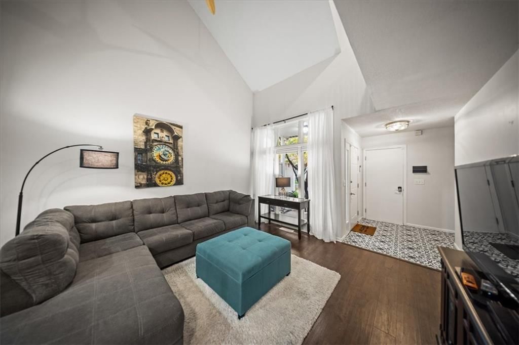 12585 Broadmoor Street — photo 9